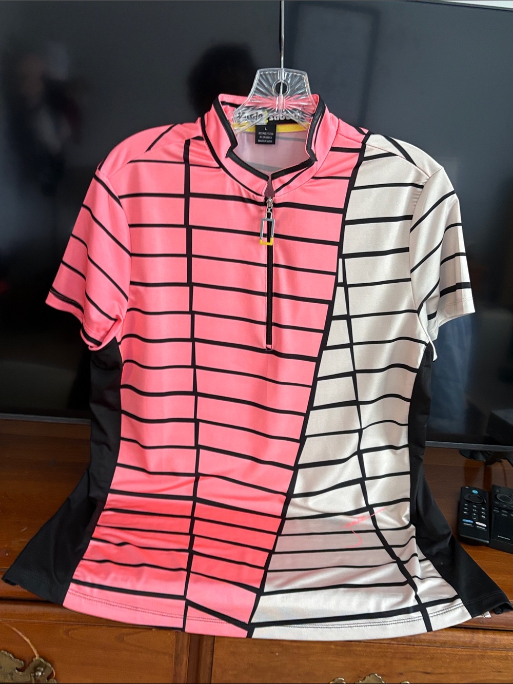Jamie Sadock Size Large. Ladies golf shirt. EUC. Easy care. 1/4 zip.⛳️😊